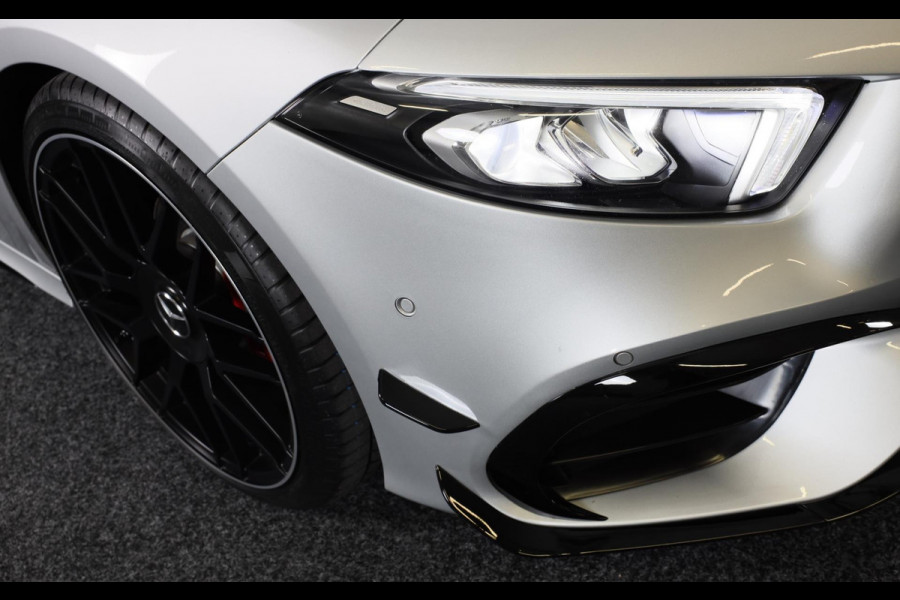 Mercedes-Benz A-Klasse 180 AMG 45 Look / AUT / Cruise Control / Camera / F1 Flippers / Navi / Led / Pdc / Xenon / 20 Inch