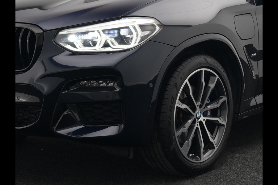 BMW X3 xDrive30e M Sport Plug in Hybrid | PHEV | Trekhaak af Fabriek | Panodak | Adaptive Cruise | Adative Cruise | Adative Onderstel | Head-up Display | Carplay | Adaptive LED | 360 Camera |