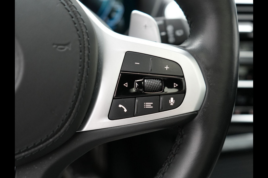 BMW X3 xDrive30e M Sport Plug in Hybrid | PHEV | Trekhaak af Fabriek | Panodak | Adaptive Cruise | Adative Cruise | Adative Onderstel | Head-up Display | Carplay | Adaptive LED | 360 Camera |