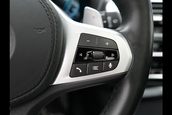 BMW X3 xDrive30e M Sport Plug in Hybrid | PHEV | Trekhaak af Fabriek | Panodak | Adaptive Cruise | Adative Cruise | Adative Onderstel | Head-up Display | Carplay | Adaptive LED | 360 Camera |