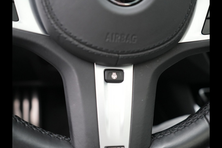 BMW X3 xDrive30e M Sport Plug in Hybrid | PHEV | Trekhaak af Fabriek | Panodak | Adaptive Cruise | Adative Cruise | Adative Onderstel | Head-up Display | Carplay | Adaptive LED | 360 Camera |