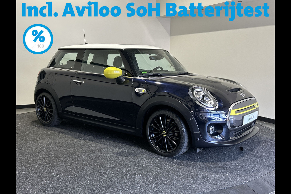 MINI Mini Electric Yours 33 kWh | Elektrisch schuif/kantel panoramadak | Harman & Kardon | Verwarmde voorstoelen SoH (batterijcheck) 97 % score! MINI Mini Electric Yours 33 kWh | Elektrisch schuif/kantel panoramadak | Harman & Kardon | Verwarmde voorstoelen SoH (batterijcheck) 97 % score!