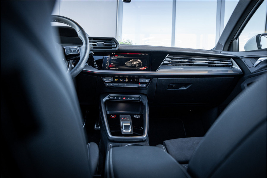 Audi S3 Sportback 2.0 TFSI quattro RS3 Look! - Panorama | ACC | Camera | Keyless