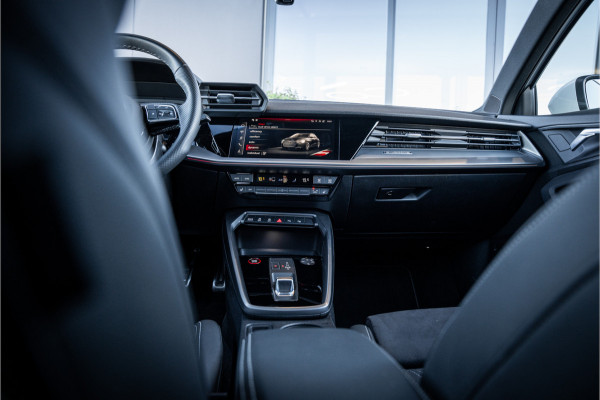 Audi S3 Sportback 2.0 TFSI quattro RS3 Look! - Panorama | ACC | Camera | Keyless