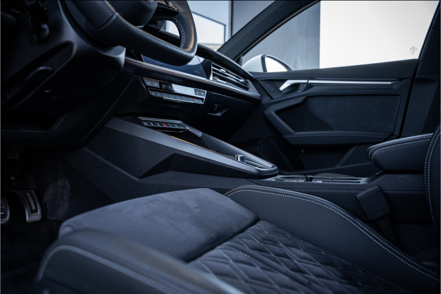 Audi S3 Sportback 2.0 TFSI quattro RS3 Look! - Panorama | ACC | Camera | Keyless
