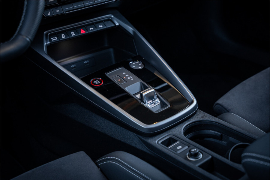 Audi S3 Sportback 2.0 TFSI quattro RS3 Look! - Panorama | ACC | Camera | Keyless