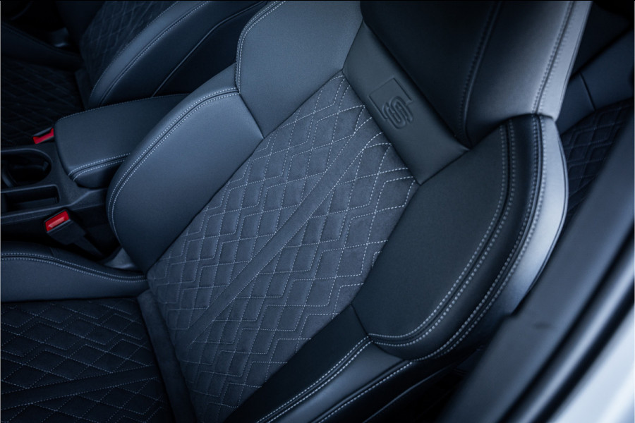 Audi S3 Sportback 2.0 TFSI quattro RS3 Look! - Panorama | ACC | Camera | Keyless