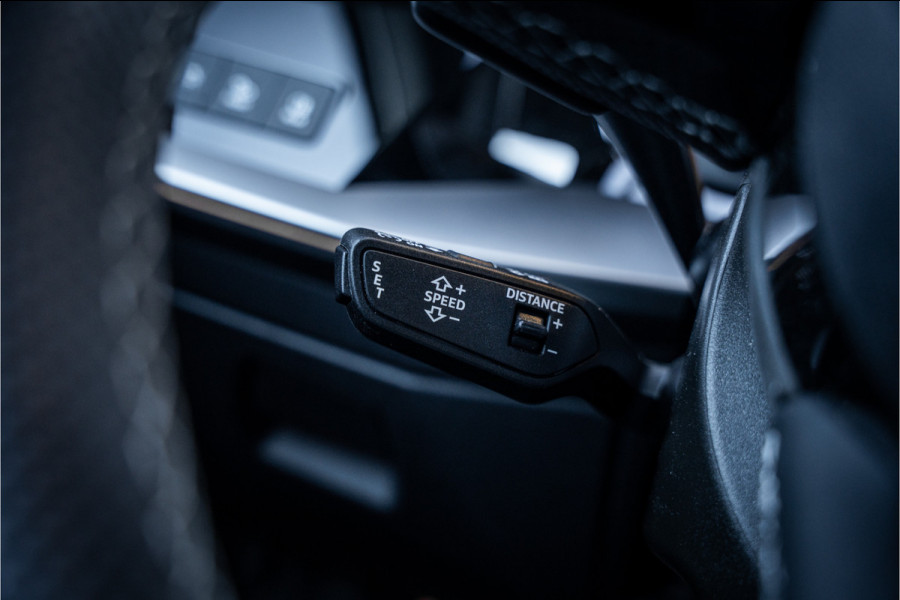 Audi S3 Sportback 2.0 TFSI quattro RS3 Look! - Panorama | ACC | Camera | Keyless