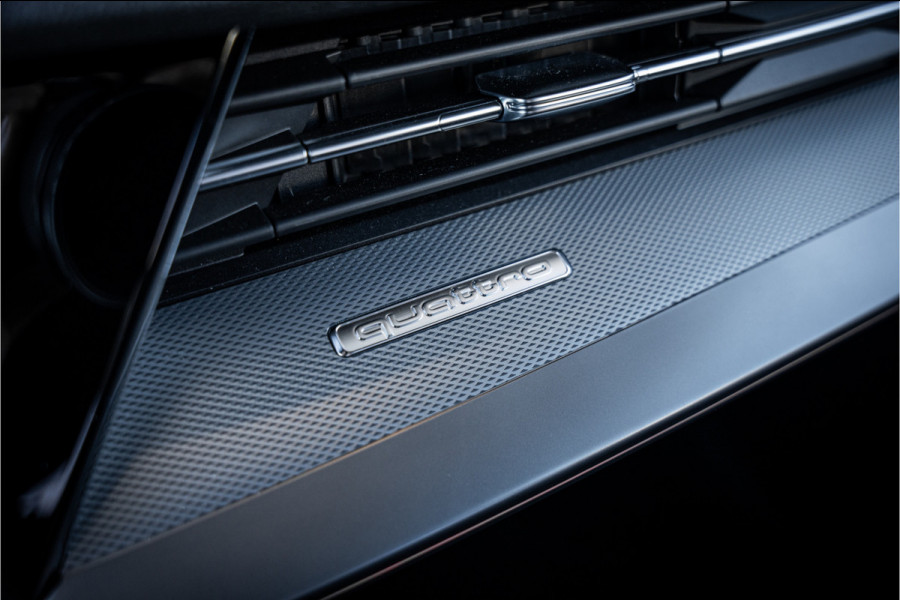Audi S3 Sportback 2.0 TFSI quattro RS3 Look! - Panorama | ACC | Camera | Keyless