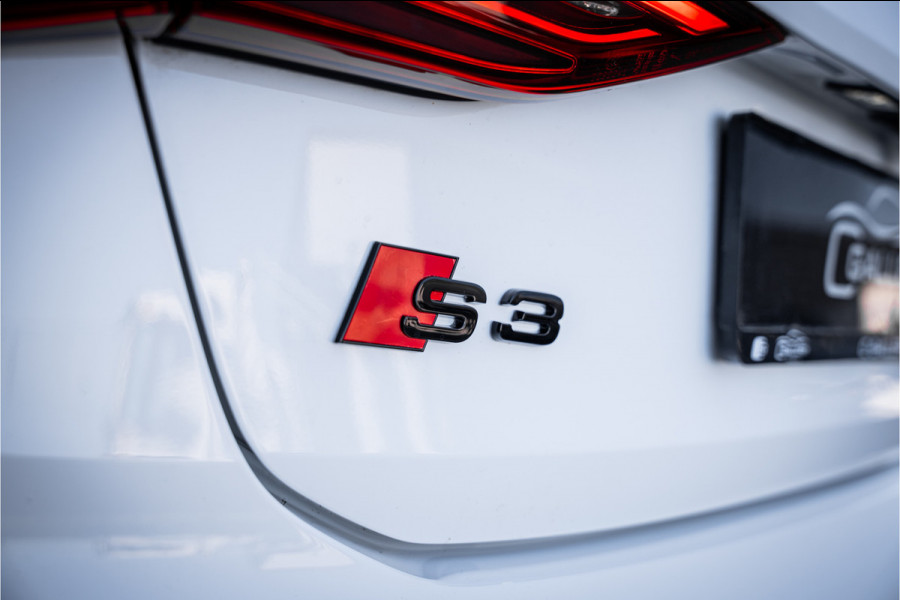 Audi S3 Sportback 2.0 TFSI quattro RS3 Look! - Panorama | ACC | Camera | Keyless