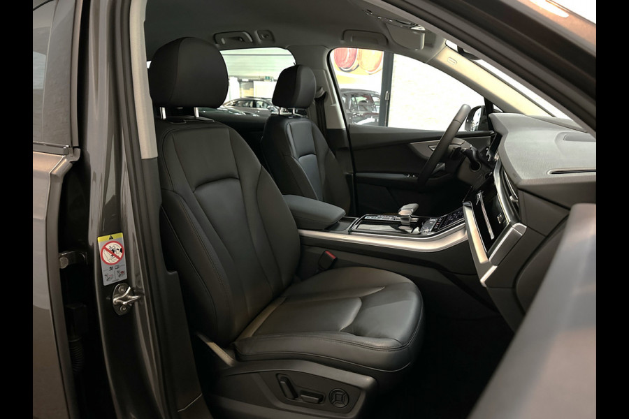 Audi Q7 55 TFSIe V6 381pk Quattro 67dkm! | Head-Up | Leder | Dodehoek | 22" | Virtual-Cockpit | LED | Elek. Stoelen | Standkachel | Camera | Stoelverwarming | 3-Zone Clima | Draadloos Laden | Park-Assist |