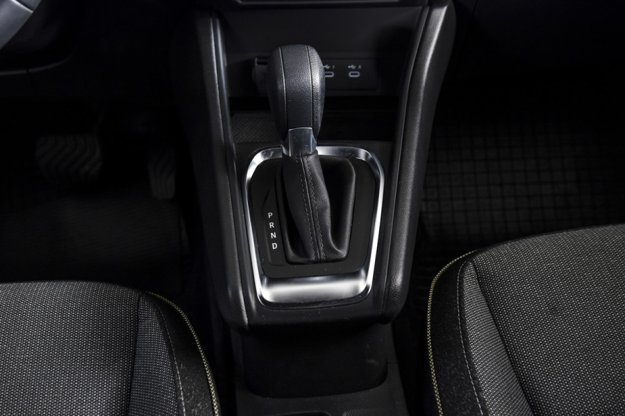 Renault Captur 1.3 mild hybrid 160 PK techno - Automaat | Dig. Cockpit | Cruise | PDC | Camera | App. Connect | ECC | DAB | LM 18" | 5641