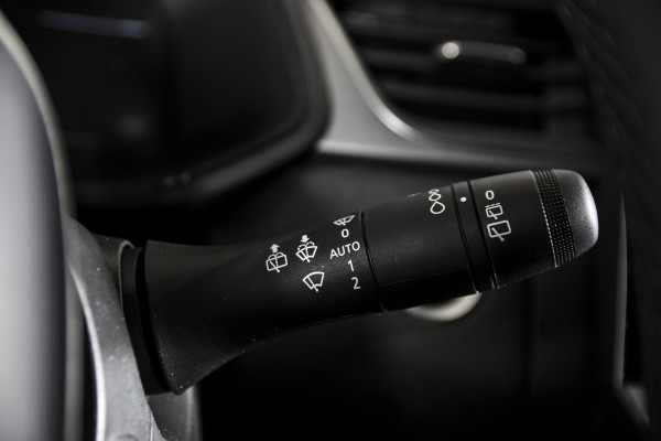 Renault Captur 1.3 mild hybrid 160 PK techno - Automaat | Dig. Cockpit | Cruise | PDC | Camera | App. Connect | ECC | DAB | LM 18" | 5641