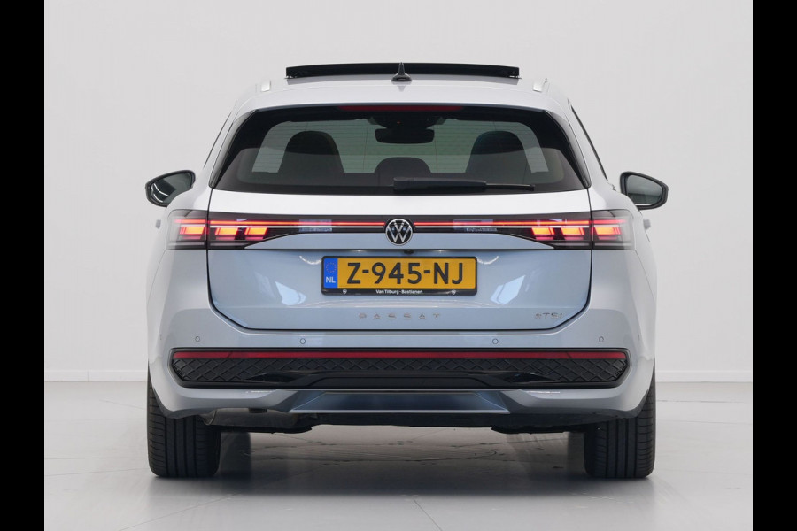 Volkswagen Passat Variant 1.5 eTSI 150pk DSG R-Line Business Panorama Navigatie Trekhaak Camera Carplay Stoelverwarming