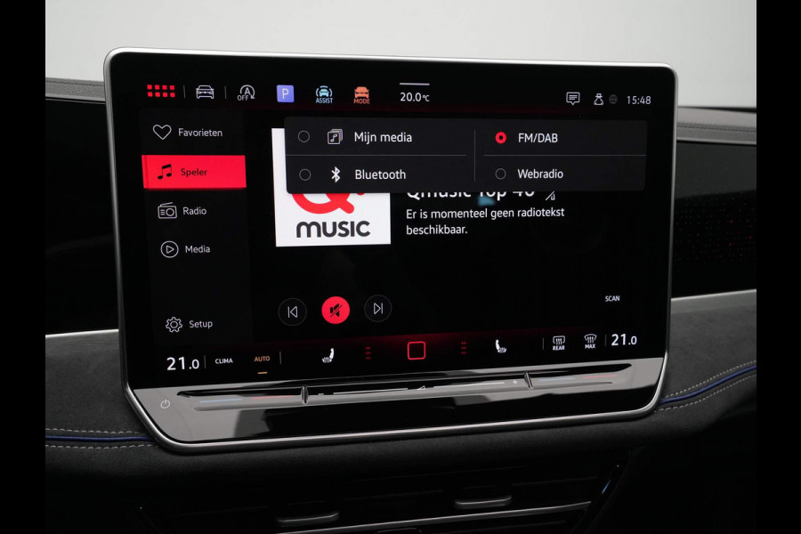 Volkswagen Passat Variant 1.5 eTSI 150pk DSG R-Line Business Panorama Navigatie Trekhaak Camera Carplay Stoelverwarming