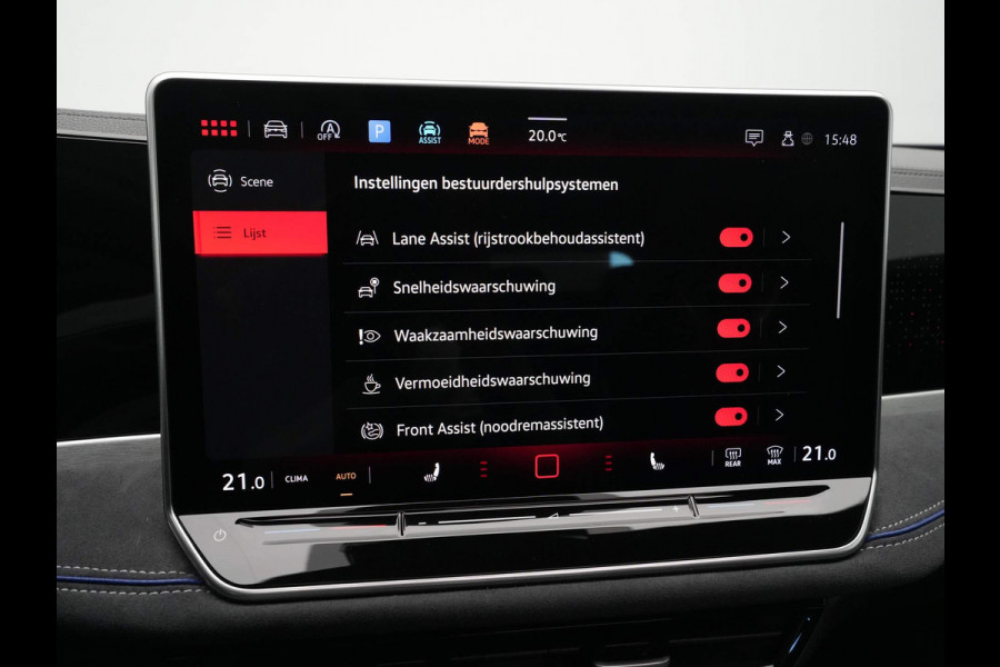 Volkswagen Passat Variant 1.5 eTSI 150pk DSG R-Line Business Panorama Navigatie Trekhaak Camera Carplay Stoelverwarming