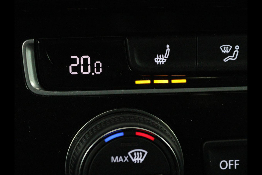 Volkswagen Golf 1.0 TSI R Line | Trekhaak | Stoelverwarming | Adaptive cruise | Carplay | Full LED | Active Info Display | PDC | Climate control