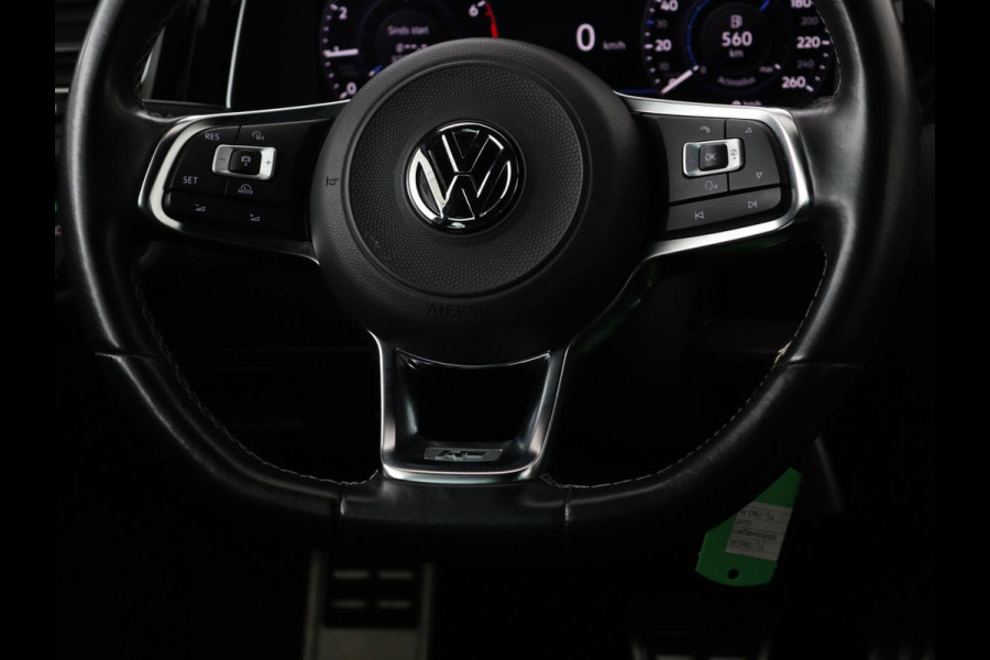Volkswagen Golf 1.0 TSI R Line | Trekhaak | Stoelverwarming | Adaptive cruise | Carplay | Full LED | Active Info Display | PDC | Climate control
