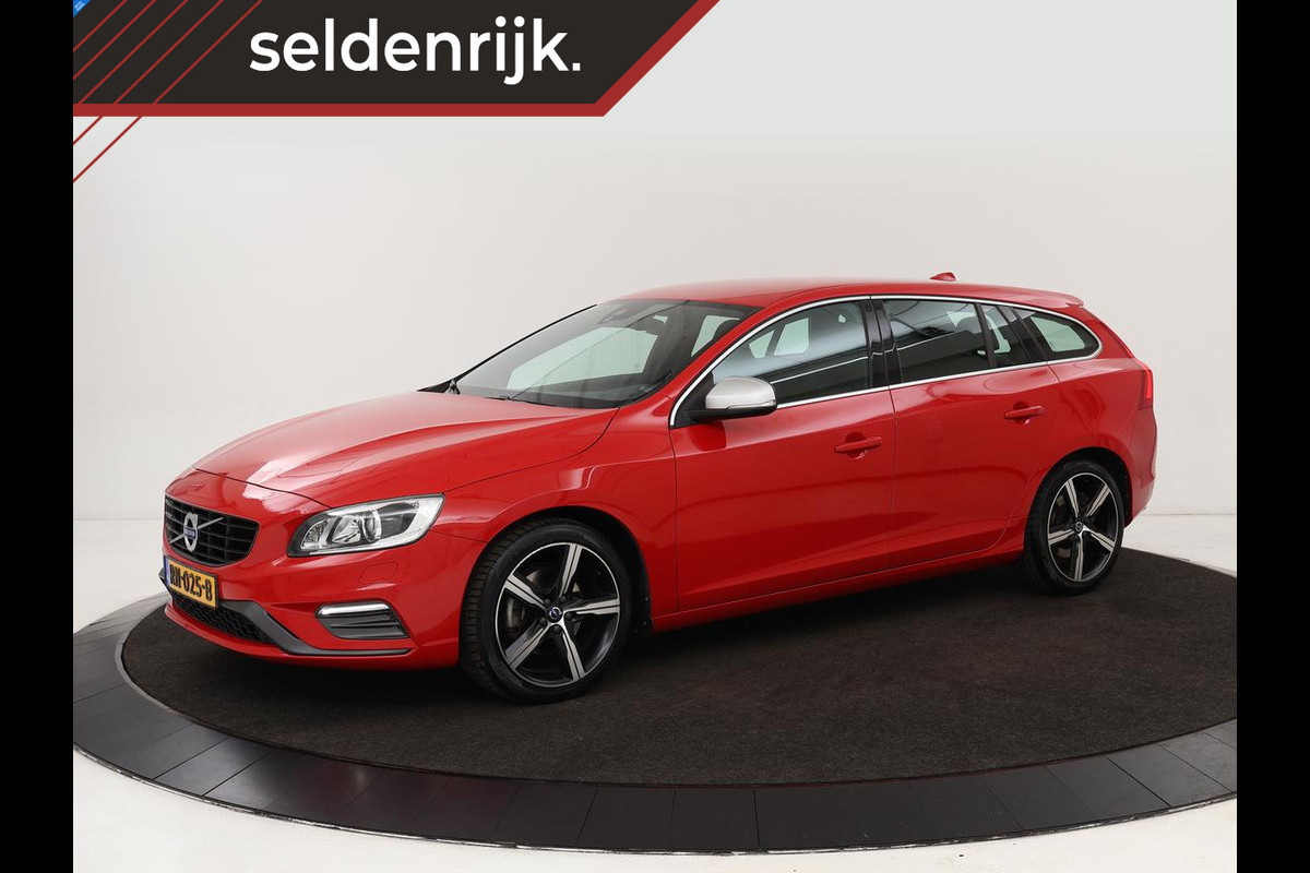 Volvo V60 2.0 T4 Sport | Stoelverwarming | Trekhaak | Xenon | Navigatie | Leder/Alcantara | PDC | Climate control | Cruise control | Bluetooth Volvo V60 2.0 T4 Sport | Stoelverwarming | Trekhaak | Xenon | Navigatie | Leder/Alcantara | PDC | Climate control | Cruise control | Bluetooth