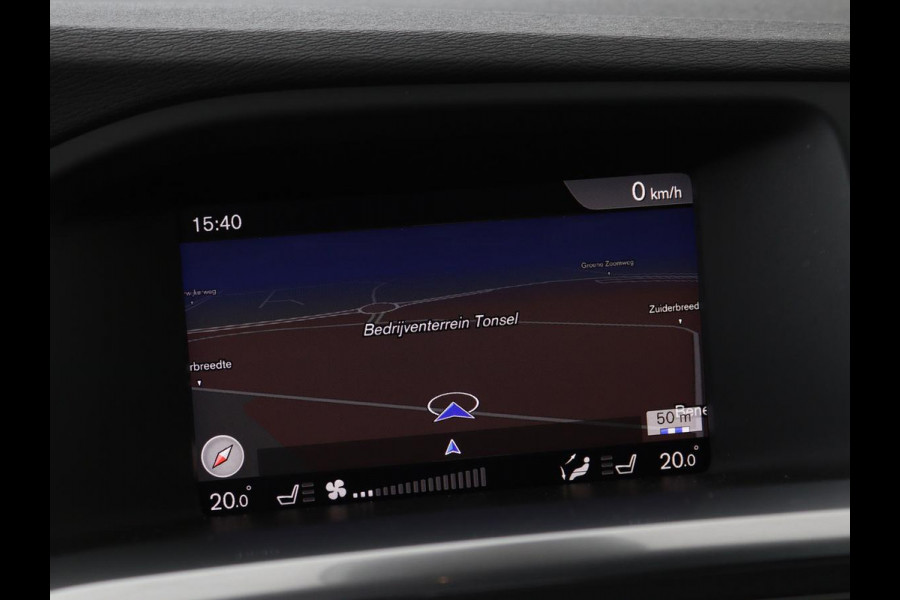 Volvo V60 2.0 T4 Sport | Stoelverwarming | Trekhaak | Xenon | Navigatie | Leder/Alcantara | PDC | Climate control | Cruise control | Bluetooth