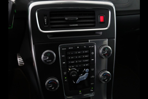 Volvo V60 2.0 T4 Sport | Stoelverwarming | Trekhaak | Xenon | Navigatie | Leder/Alcantara | PDC | Climate control | Cruise control | Bluetooth