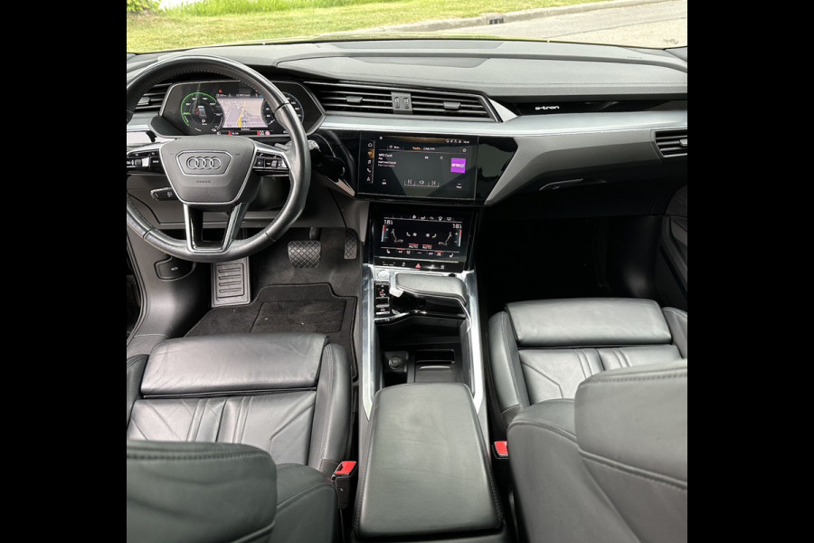 Audi e-tron 55 quattro advanced - Panodak - B&O - HUD - S-line