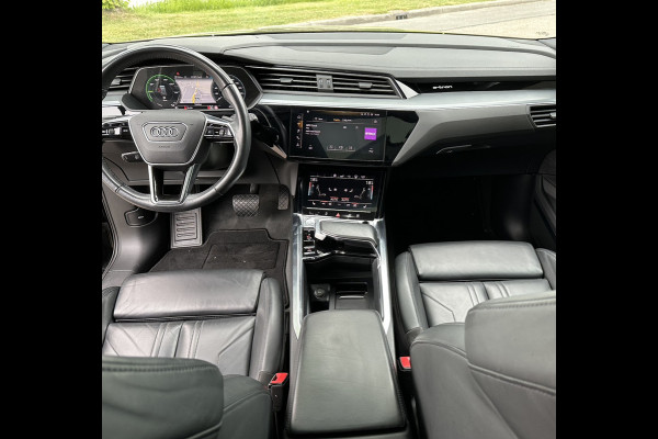 Audi e-tron 55 quattro advanced - Panodak - B&O - HUD - S-line