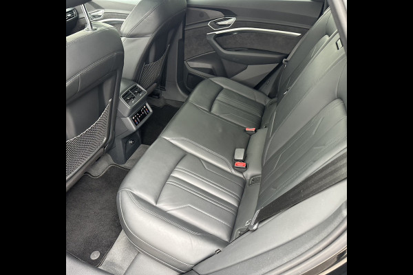 Audi e-tron 55 quattro advanced - Panodak - B&O - HUD - S-line