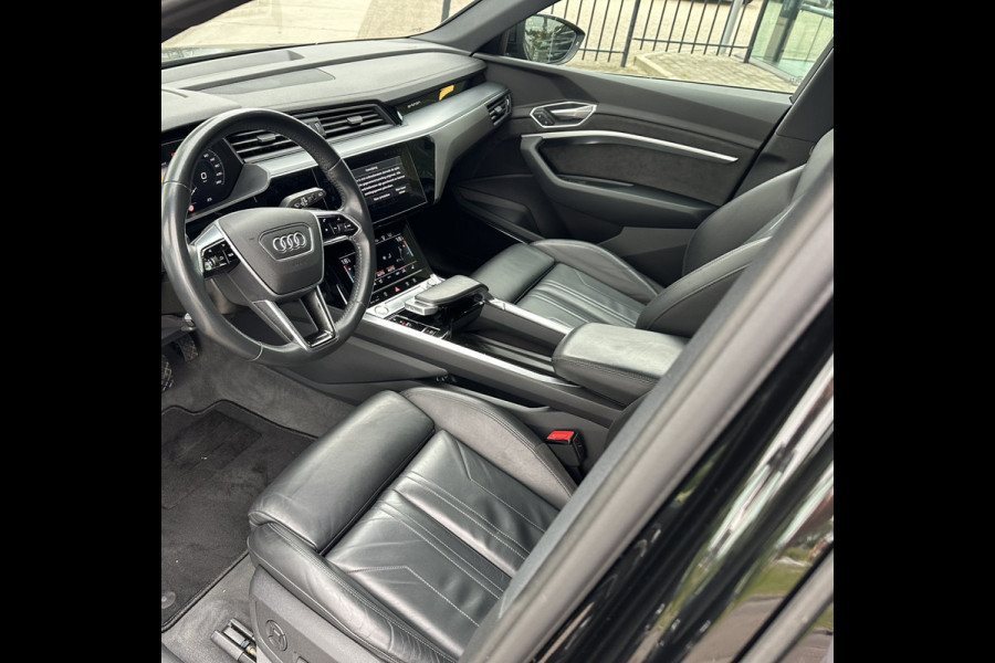Audi e-tron 55 quattro advanced - Panodak - B&O - HUD - S-line