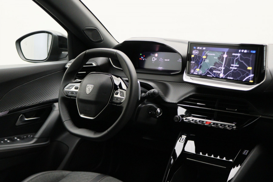 Peugeot 2008 1.2 Hybrid 136 Allure Climate, ACC, Camera Voor & Achter, Apple Carplay, LED, PDC, 17''