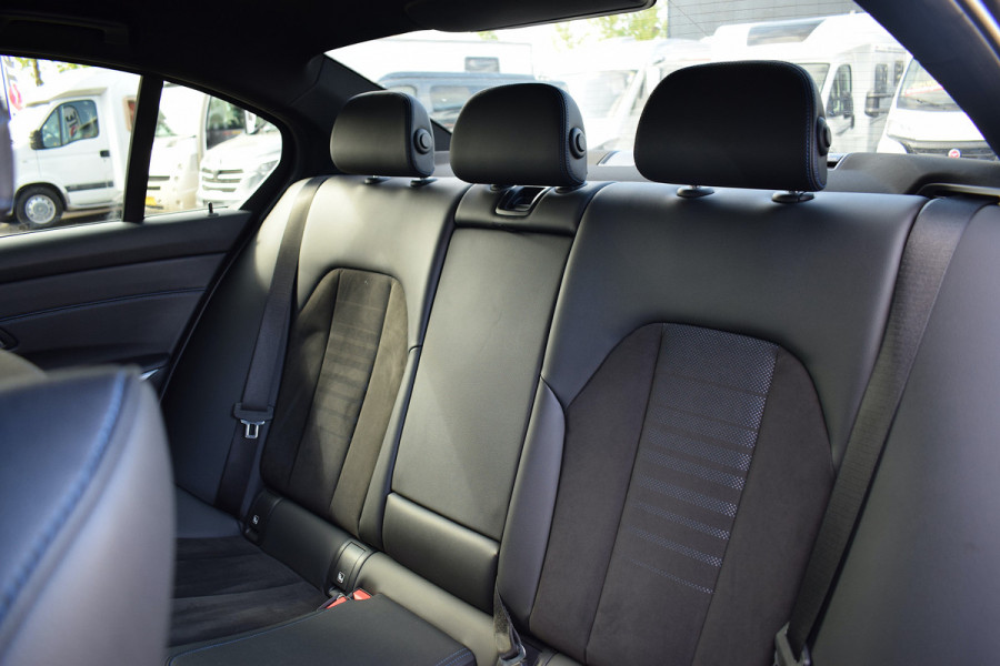 BMW 3-serie 330e High Executive | M-Sport | Shadow Line | Half Leer | Virtual