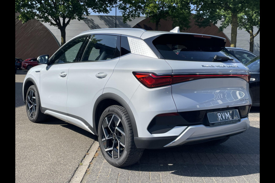 BYD ATTO 3 Design 60 kwh COMPLETE AUTO | RIJKLAAR INCL. FABR. GARANTIE T/M 2029 | AANDRIJFLIJN EN ACCU ZELFS T/M 2031