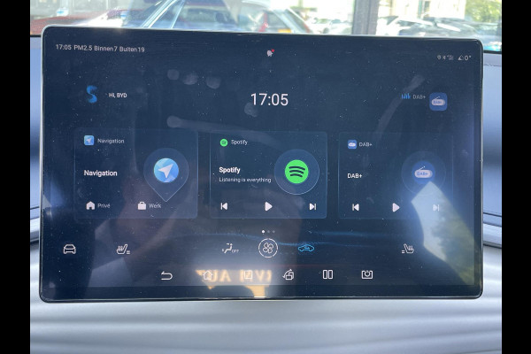 BYD ATTO 3 Design 60 kwh COMPLETE AUTO | RIJKLAAR INCL. FABR. GARANTIE T/M 2029 | AANDRIJFLIJN EN ACCU ZELFS T/M 2031