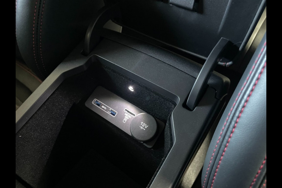Jaguar E-Pace P250 First Edition HSE /R-Dynamic/Pano/trekhaak/HUD/20 inch vol