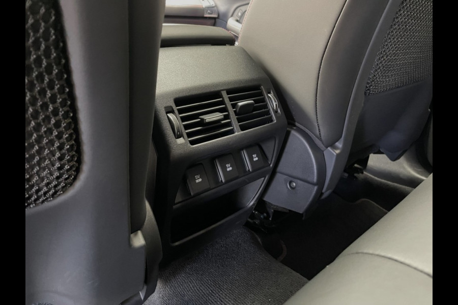 Jaguar E-Pace P250 First Edition HSE /R-Dynamic/Pano/trekhaak/HUD/20 inch vol