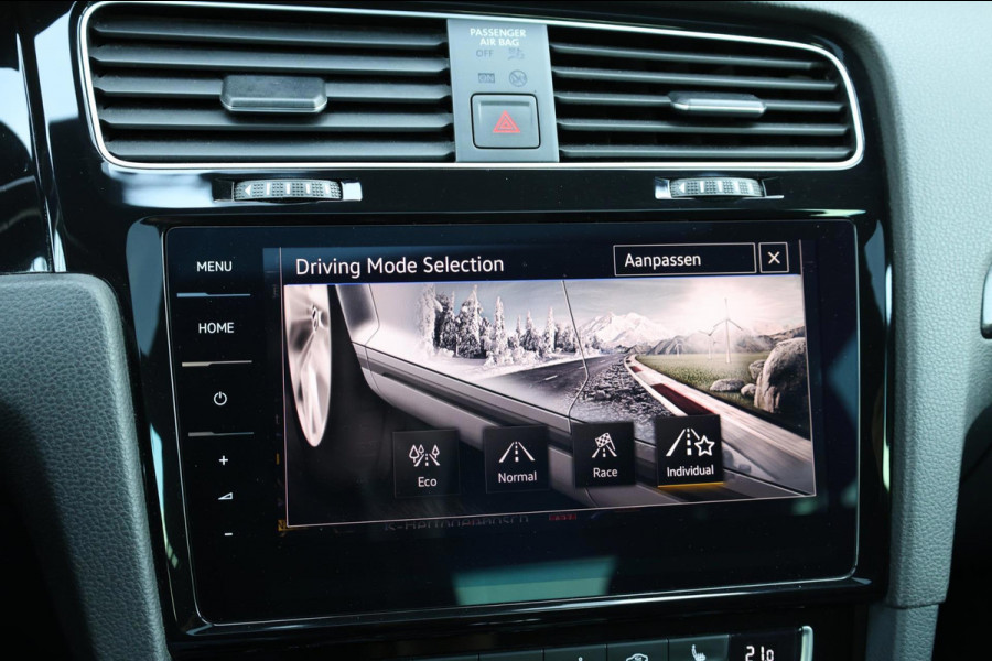 Volkswagen Golf 2.0 TSI 4Motion R 300PK LED/VIRTUAL/PANO/LEER+S.VERWARMING/DYNAUDIO/19" LMV/CAM/ACC/ECC/12 MDN GARANTIE!