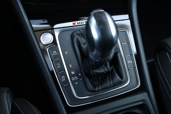 Volkswagen Golf 2.0 TSI 4Motion R 300PK LED/VIRTUAL/PANO/LEER+S.VERWARMING/DYNAUDIO/19" LMV/CAM/ACC/ECC/12 MDN GARANTIE!
