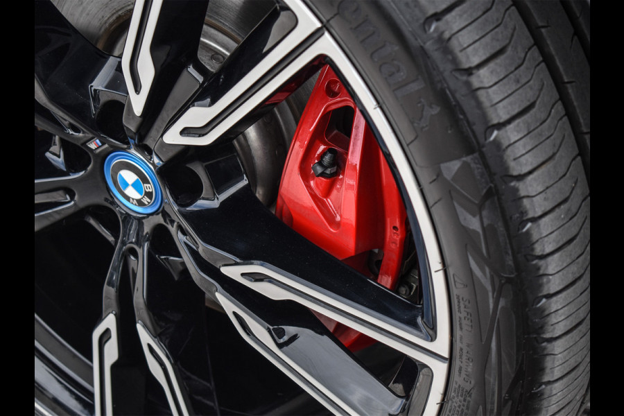 BMW X5 xDrive50e M-SPORT PRO | PANORAMADAK | ACHTERAS BESTURING | ACTIVE CRUISE CONTROL | COMFORT STOELEN | HEAD UP | IONIC GLOW | HARM
