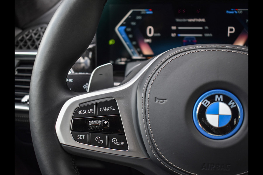 BMW X5 xDrive50e M-SPORT PRO | PANORAMADAK | ACHTERAS BESTURING | ACTIVE CRUISE CONTROL | COMFORT STOELEN | HEAD UP | IONIC GLOW | HARM