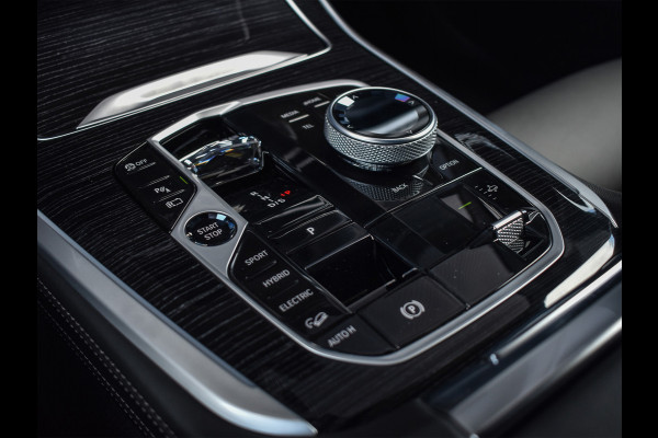 BMW X5 xDrive50e M-SPORT PRO | PANORAMADAK | ACHTERAS BESTURING | ACTIVE CRUISE CONTROL | COMFORT STOELEN | HEAD UP | IONIC GLOW | HARM