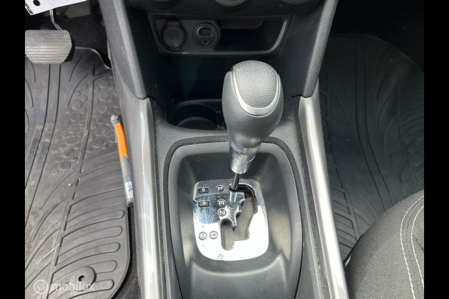 Peugeot 2008 1.2 PureTech Blue Lion automaat