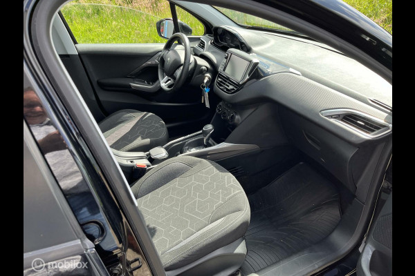Peugeot 2008 1.2 PureTech Blue Lion automaat
