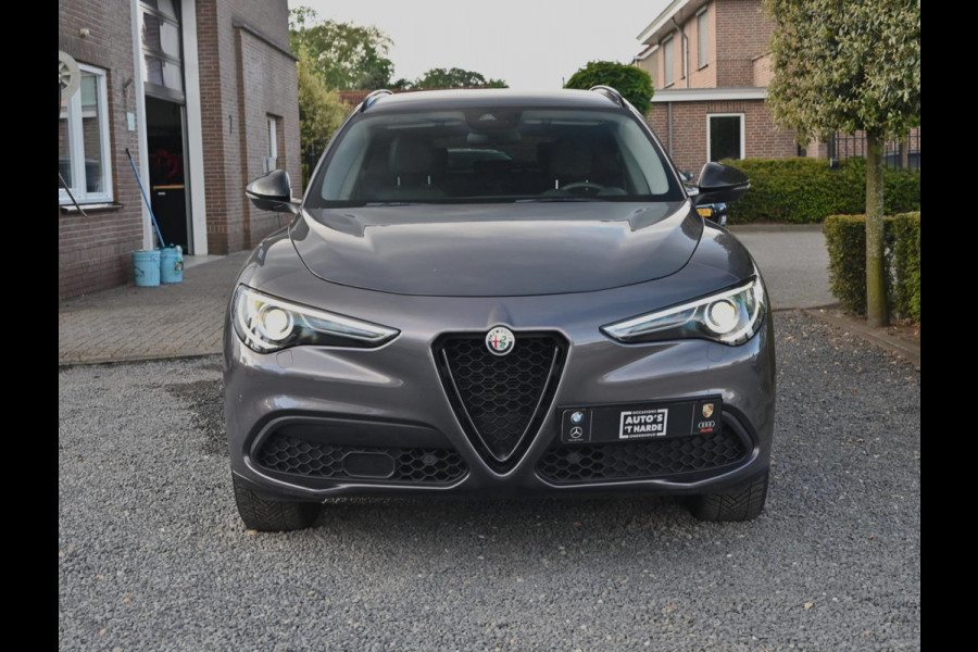 Alfa Romeo Stelvio 2.0 T AWD Q4 B-Tech 200 PK Aut. 1e Eig Xenon Leder Camera 19''