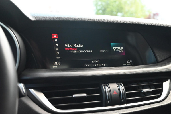 Alfa Romeo Stelvio 2.0 T AWD Q4 B-Tech 200 PK Aut. 1e Eig Xenon Leder Camera 19''
