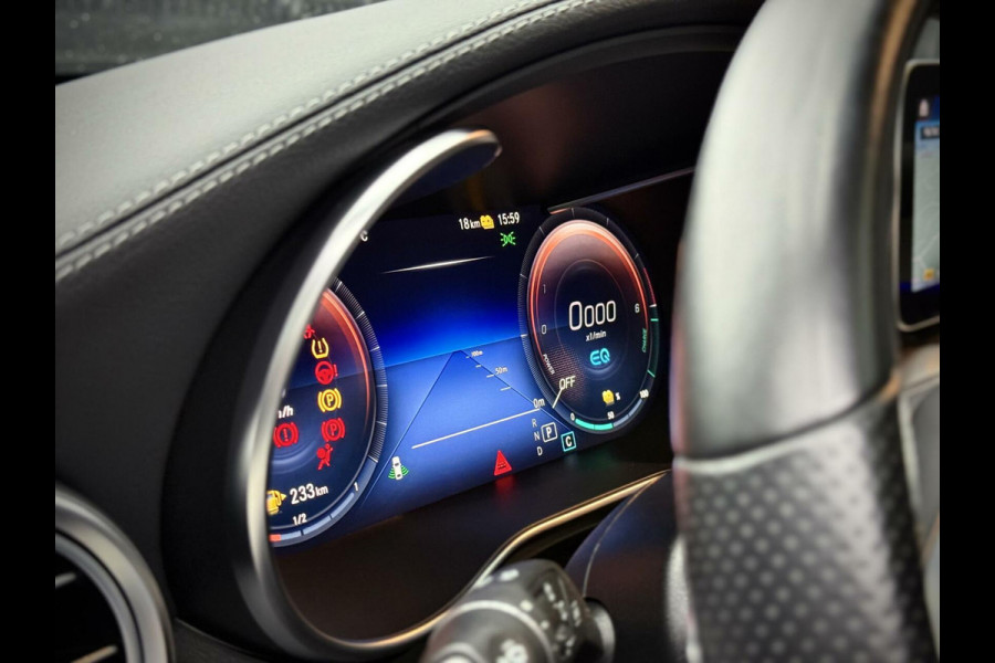 Mercedes-Benz GLC 300de 4MATIC AMG Panoramadak|Camera 360°|Burmester®|Luchtvering|Keyless|Night pakket|Trekhaak|Distronic|Multibeam LED|Sfeerverli