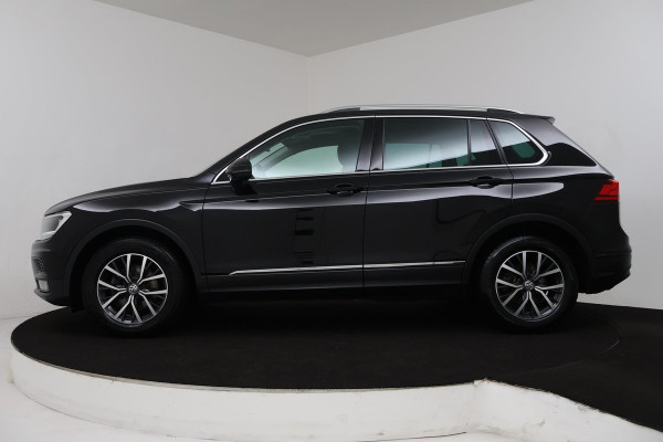 Volkswagen Tiguan 1.5 TSI Comfortline Business (TREKHAAK, PARKEERSENSOREN, NAVIGATIE, CRUISE ADAPTIEF, NL-AUTO, GOED ONDERHOUDEN)