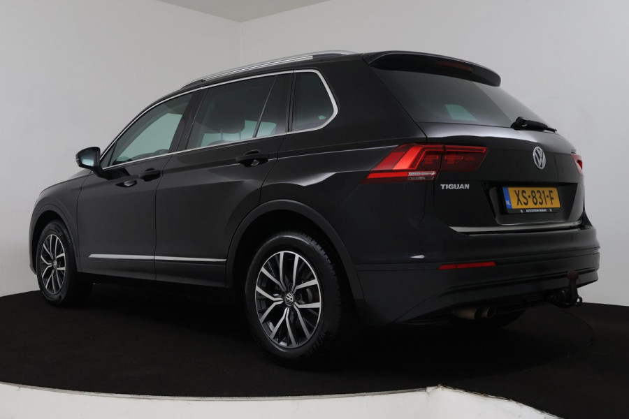 Volkswagen Tiguan 1.5 TSI Comfortline Business (TREKHAAK, PARKEERSENSOREN, NAVIGATIE, CRUISE ADAPTIEF, NL-AUTO, GOED ONDERHOUDEN)