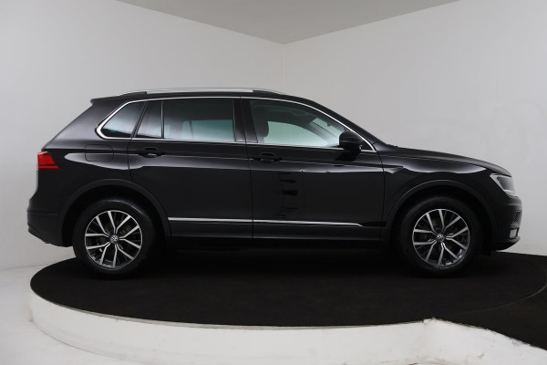 Volkswagen Tiguan 1.5 TSI Comfortline Business (TREKHAAK, PARKEERSENSOREN, NAVIGATIE, CRUISE ADAPTIEF, NL-AUTO, GOED ONDERHOUDEN)