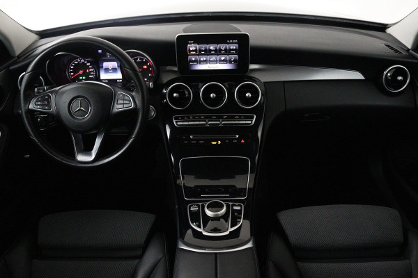 Mercedes-Benz C-Klasse Estate 180 Premium Plus (PARKEERSENSOREN, LANE-ASSIST, CRUISE, ACHTERUITRIJCAMERA, ELEKTR STOELEN)