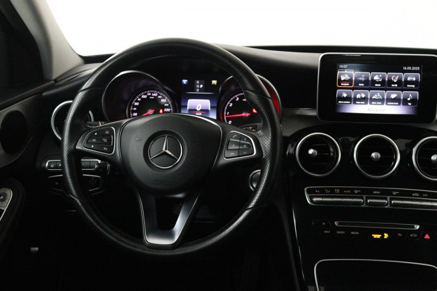 Mercedes-Benz C-Klasse Estate 180 Premium Plus (PARKEERSENSOREN, LANE-ASSIST, CRUISE, ACHTERUITRIJCAMERA, ELEKTR STOELEN)